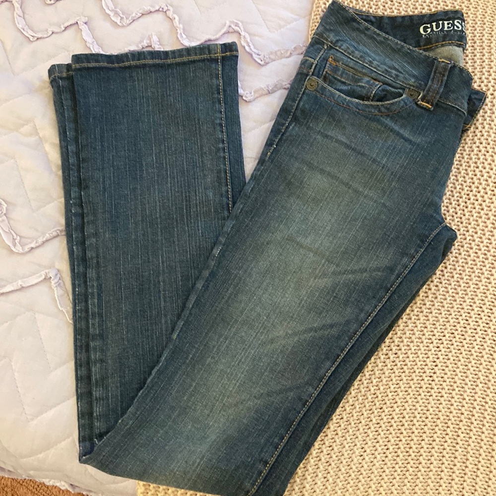 Vintage Women’s guess flared jeans
